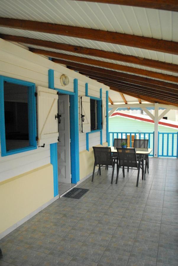 Le Goyavier Apartment Saint-Pierre Luaran gambar